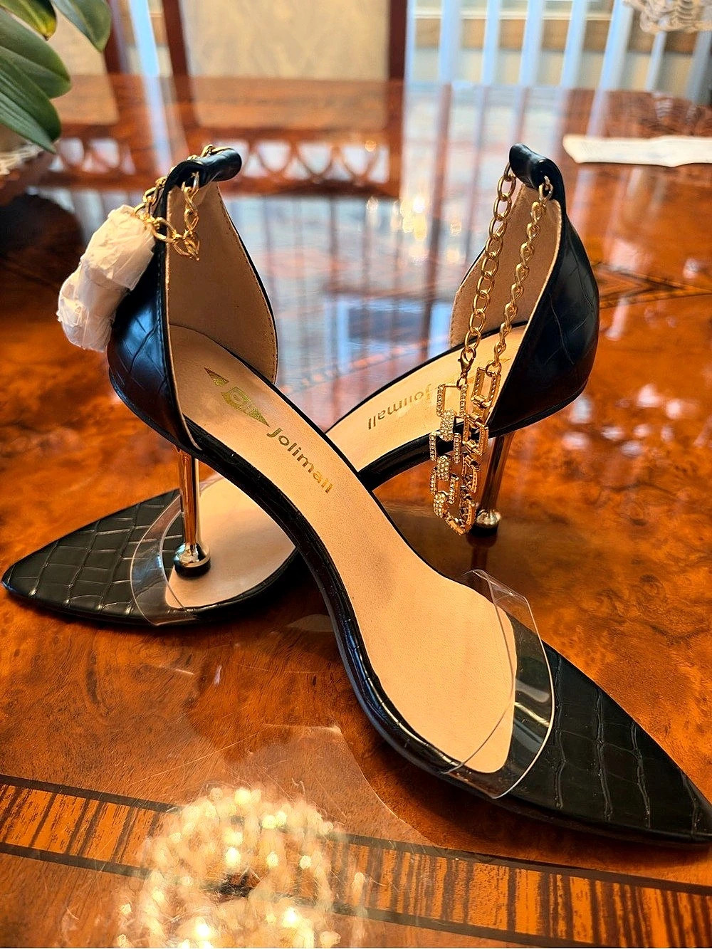Jolimall Black Chain Detail High Heels Like New